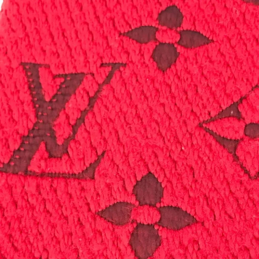 Louis Vuitton Vintage Pre-owned Wool scarves Red Dames