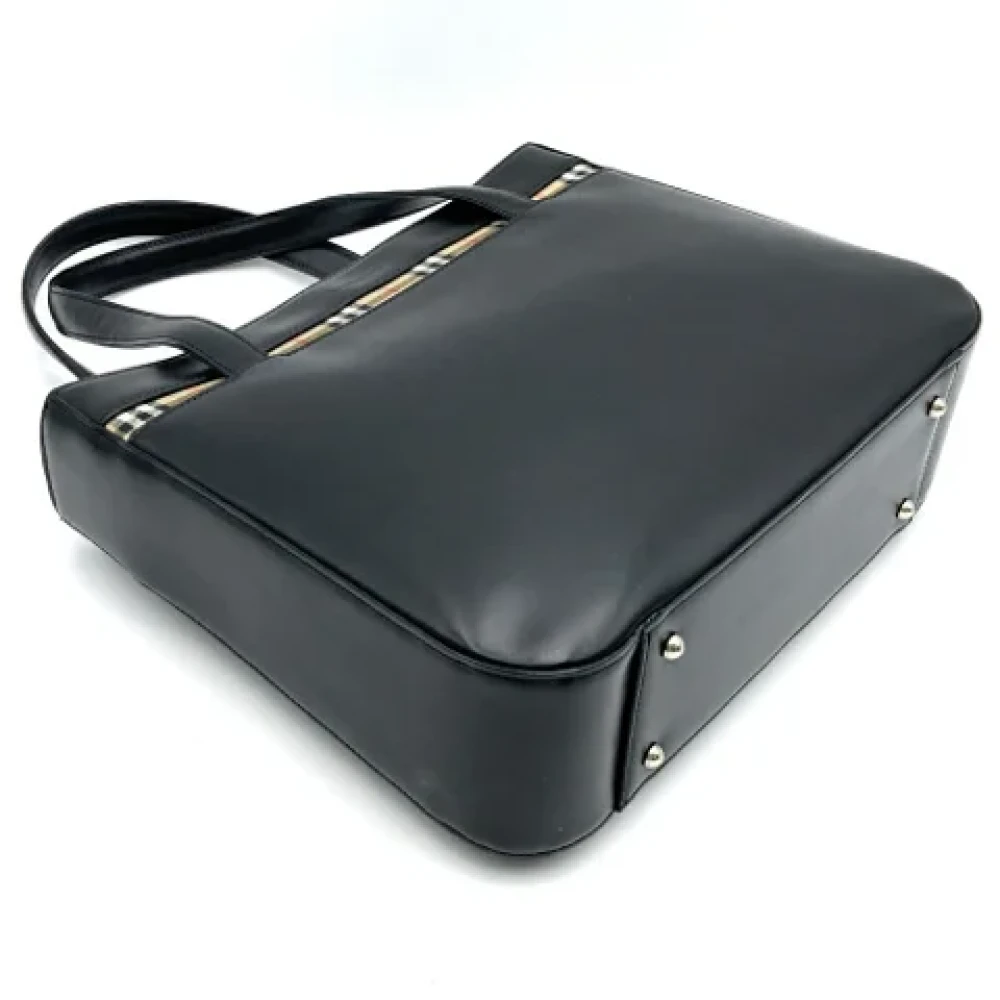 Burberry Vintage Pre-owned Leather shoulder-bags Black Dames