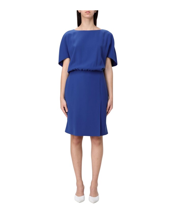 robe-bleue-a-col-bateau