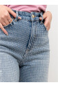jean-jambe-droite-avec-details-en-strass
