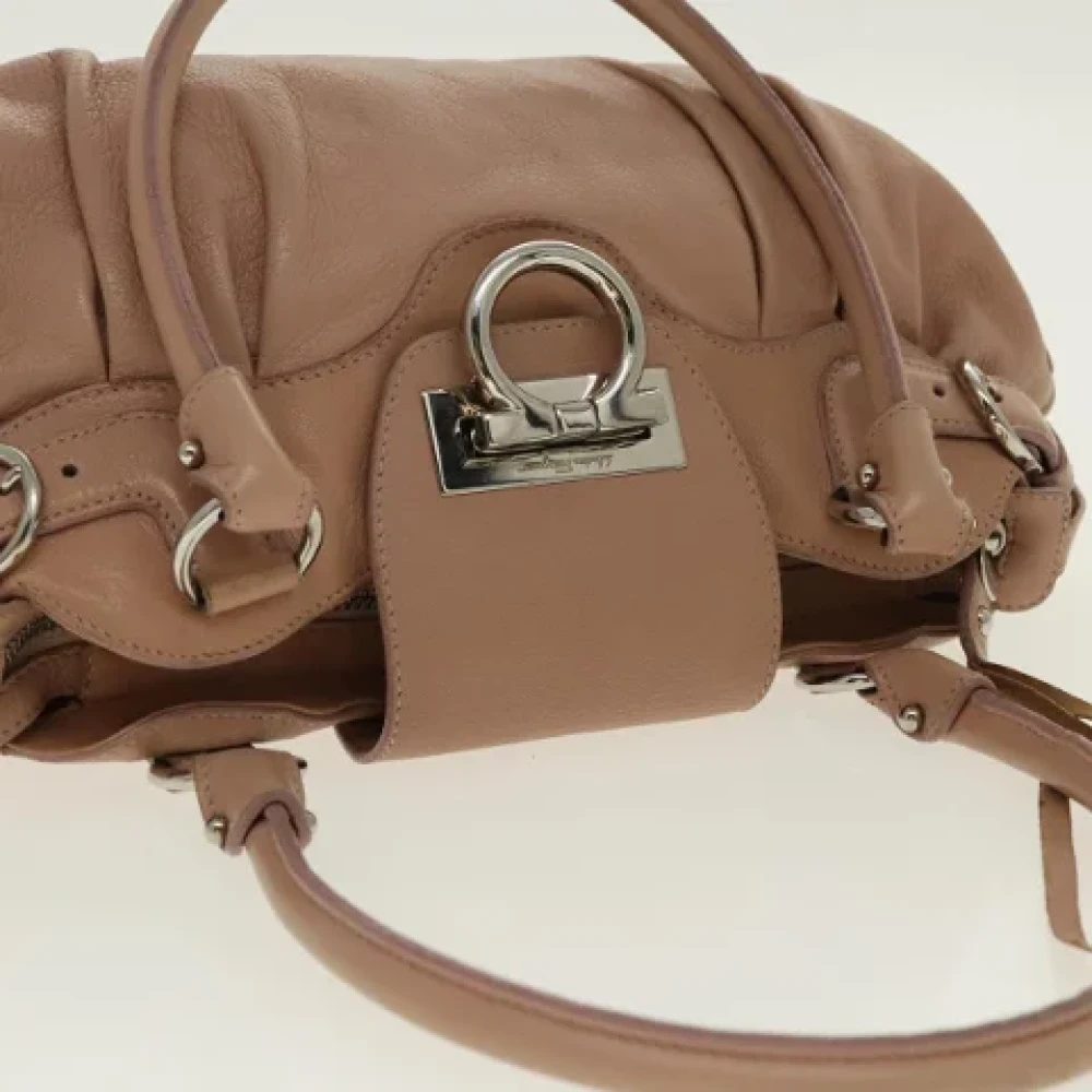 Salvatore Ferragamo Pre-owned Leather handbags Pink Dames