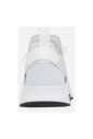 baskets-basses-avec-details-en-daim