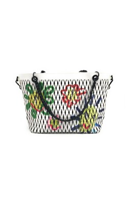 sac-de-magasinage-avec-motif-geometrique-et-effet-spray