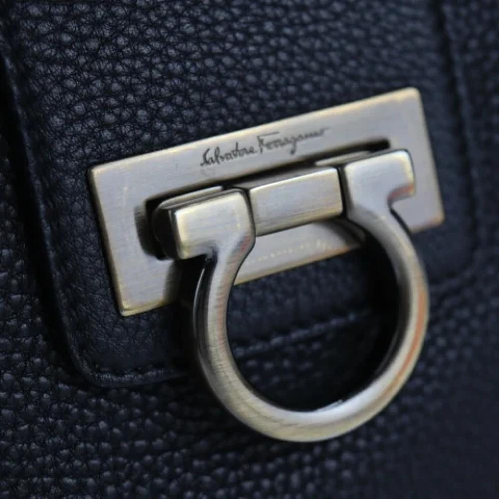 Salvatore Ferragamo Pre-owned Leather totes Black Dames