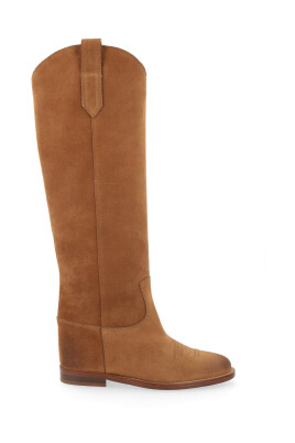 suede-leather-boots-with-v-neck