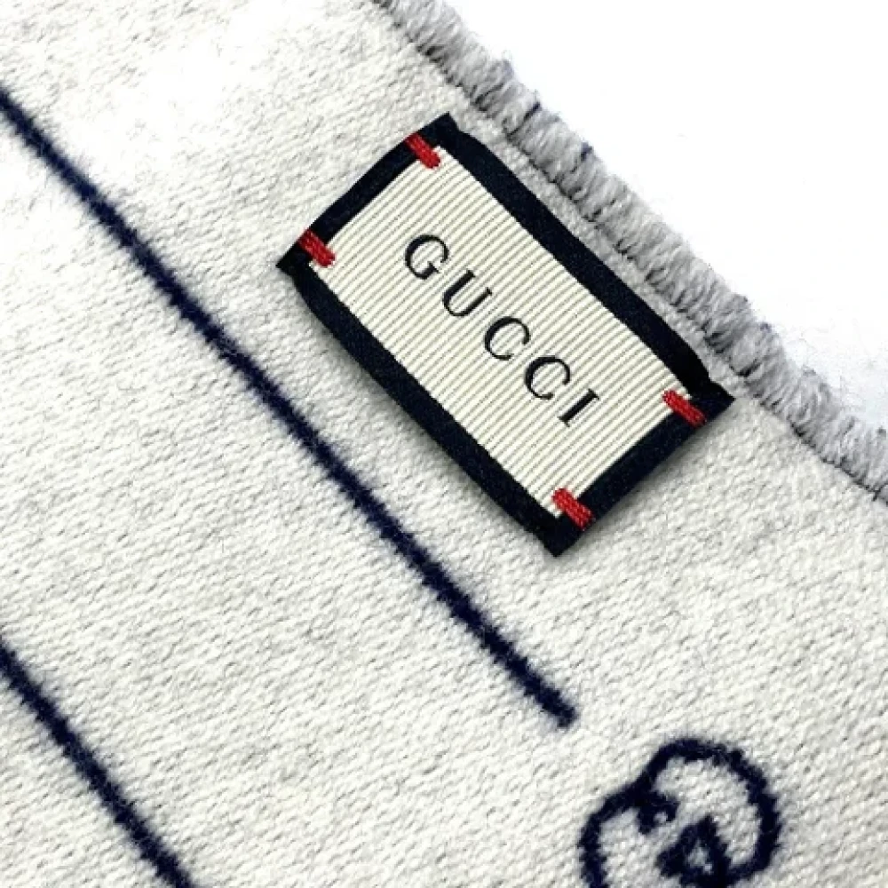 Gucci Vintage Pre-owned Wool scarves Blue Heren
