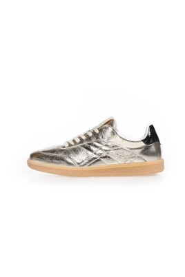 gyllene-lader-sneakers