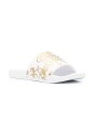 sandales-blanches-a-la-mode-en-pu