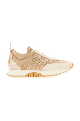 stylish-sneakers-for-everyday-wear