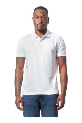 t-shirts-et-polos-blancs-modele-passenger