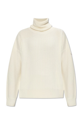 polo-neck