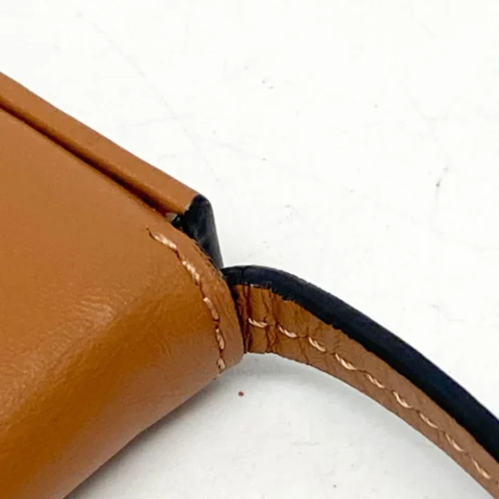Loewe Pre-owned Leather crossbody-bags Brown Dames