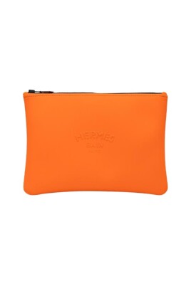 pre-owned-fabric-clutches