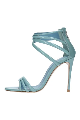 Denise Sandal