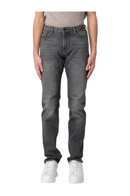 black-slim-fit-jeans