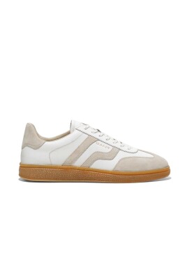 retro-suede-sneakers