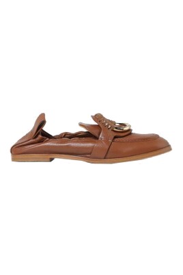 leather-loafers-with-gold-tone-hardware