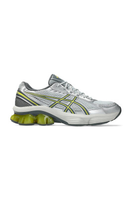 chaussure-de-course-moderne-avec-des-influences-traditionnelles