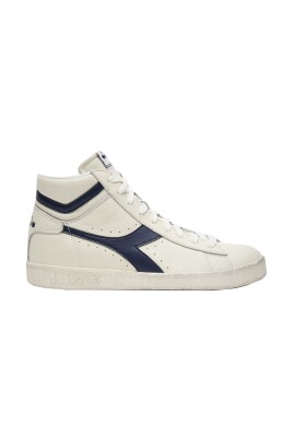 high-top-sneakers
