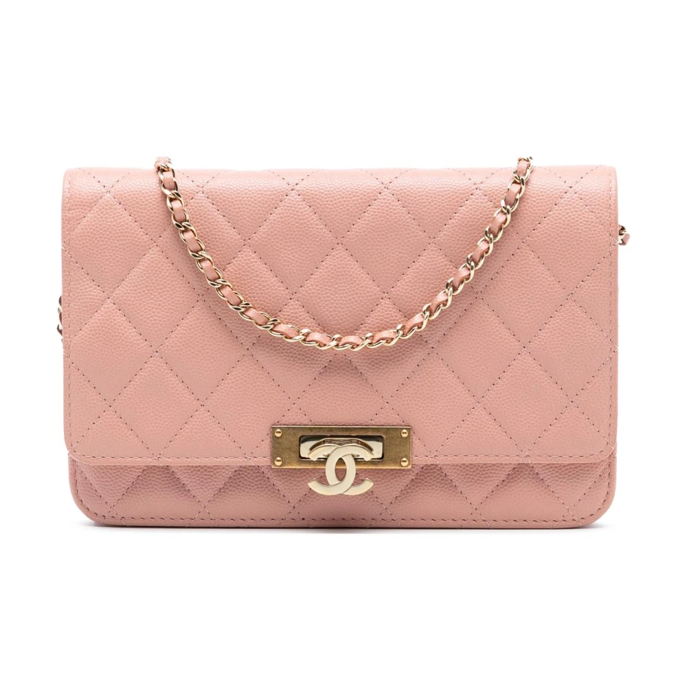 Chanel Vintage Women's Pink Pre-Owned Quilted Chain Wallet