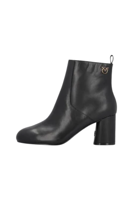Svarta ankelboots i läder med chunky klack