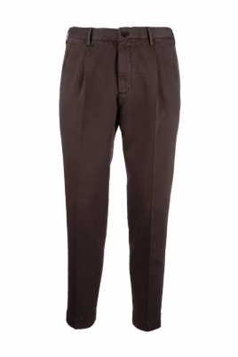 pleated-tapered-chino