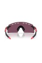 sporty-sunglasses-with-black-lenses