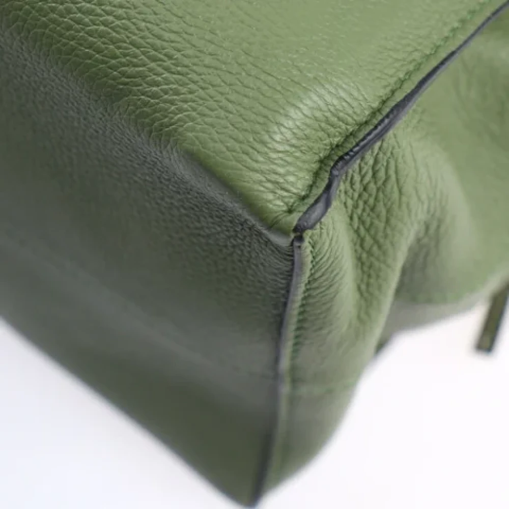 Loewe Pre-owned Fabric shoulder-bags Green Dames