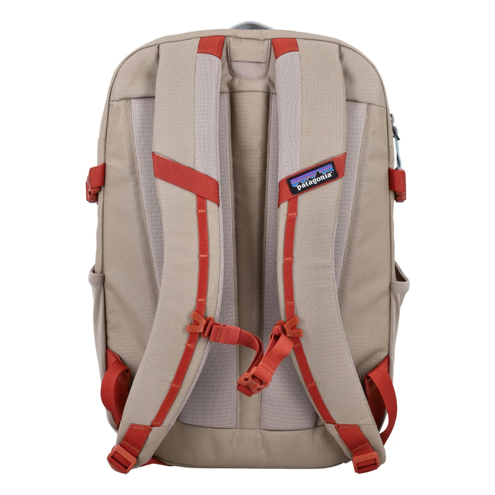 Patagonia Refugio Daypack Rugzak met Laptop Sleeve Beige Heren