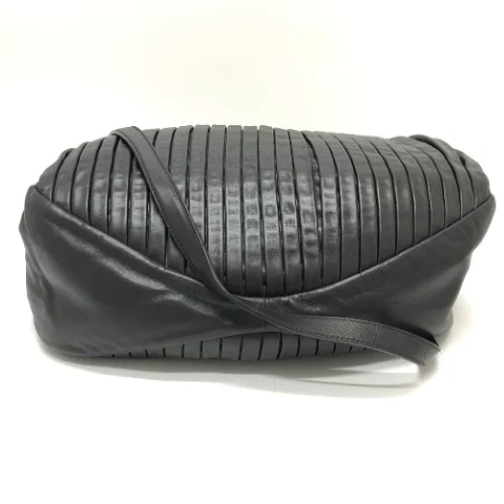 Miu Pre-owned Leather shoulder-bags Black Dames