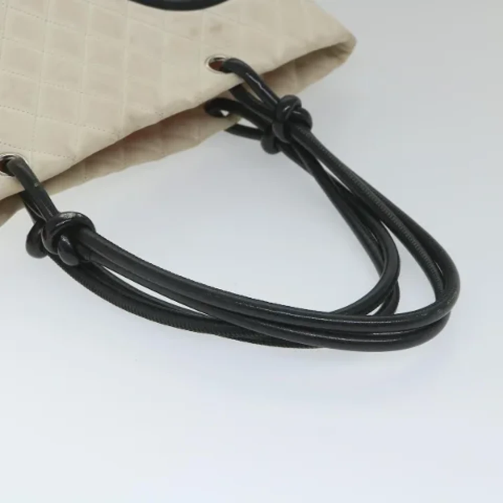 Chanel Vintage Pre-owned Leather totes White Dames