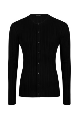 black-shirts-for-men