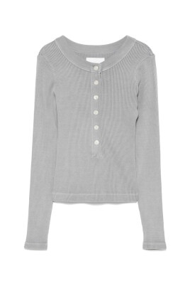 grey-crew-neck-sweater-long-sleeves