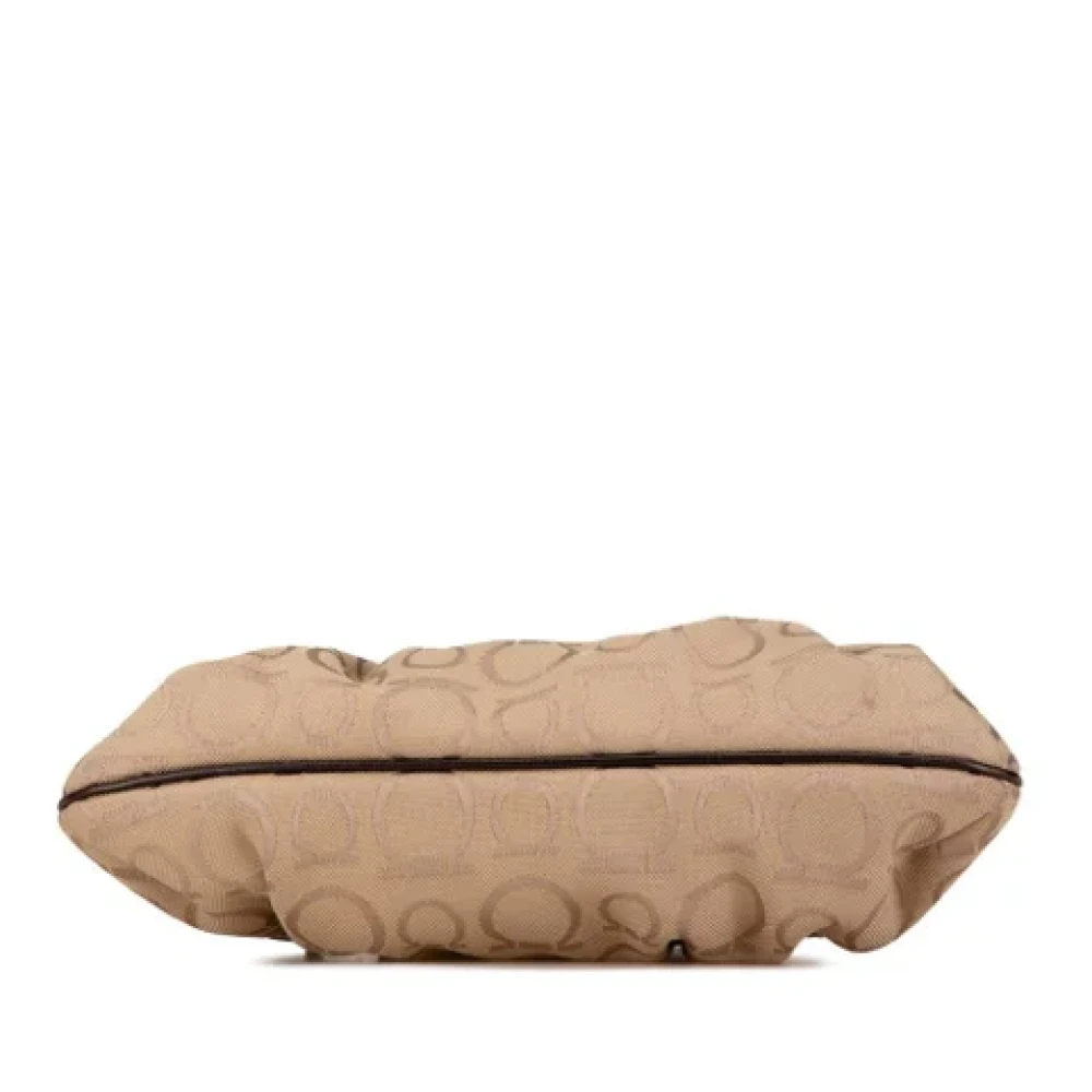 Salvatore Ferragamo Pre-owned Canvas handbags Beige Dames