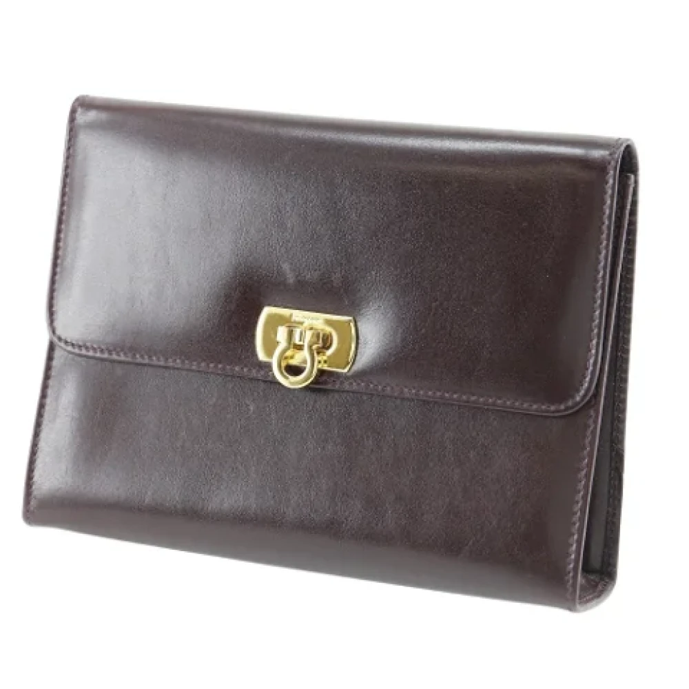 Salvatore Ferragamo Pre-owned Leather clutches Red Dames