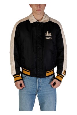 black-button-up-jacket-with-pockets