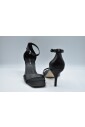 zwarte-veterschoenen-sandalen