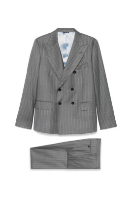 double-breasted-suit-with-rear-vents