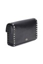 pochette-en-cuir-cloute
