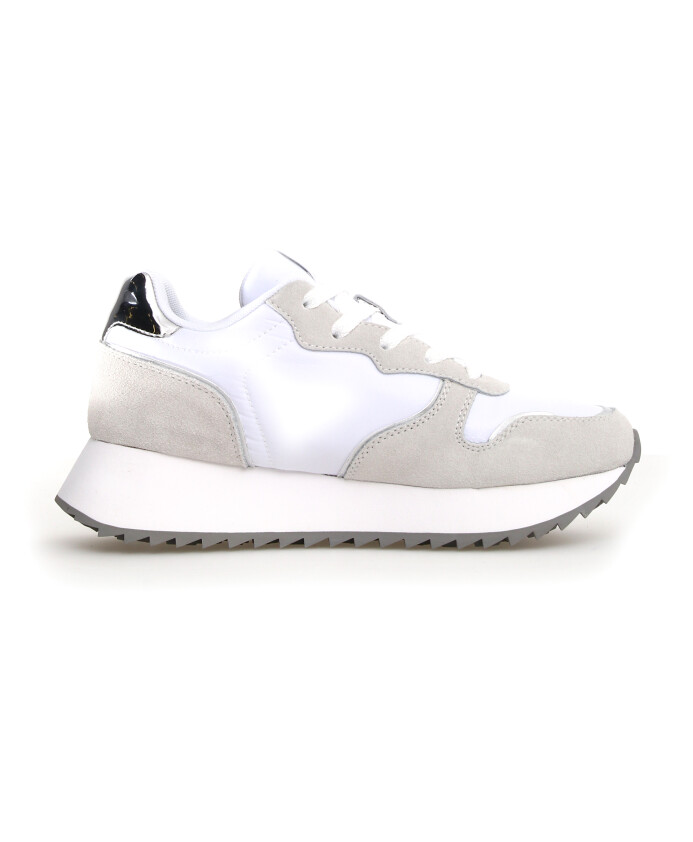 sneaker-blanche-avec-semelle-en-caoutchouc-surelevee