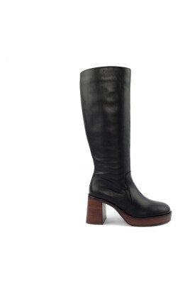 high-boots