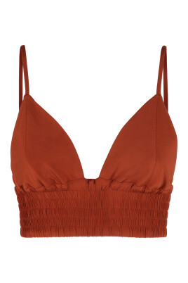 strikket-crop-top-med-tynde-stropper