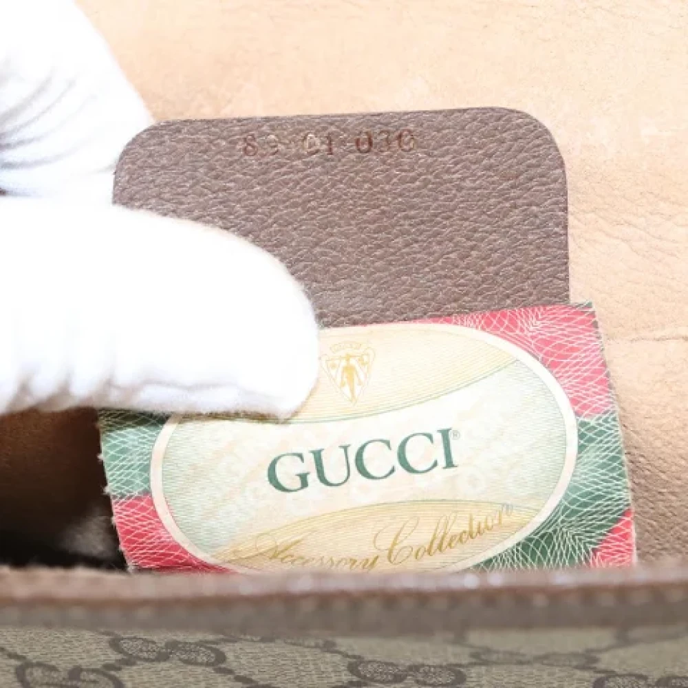 Gucci Vintage Pre-owned Leather clutches Beige Dames