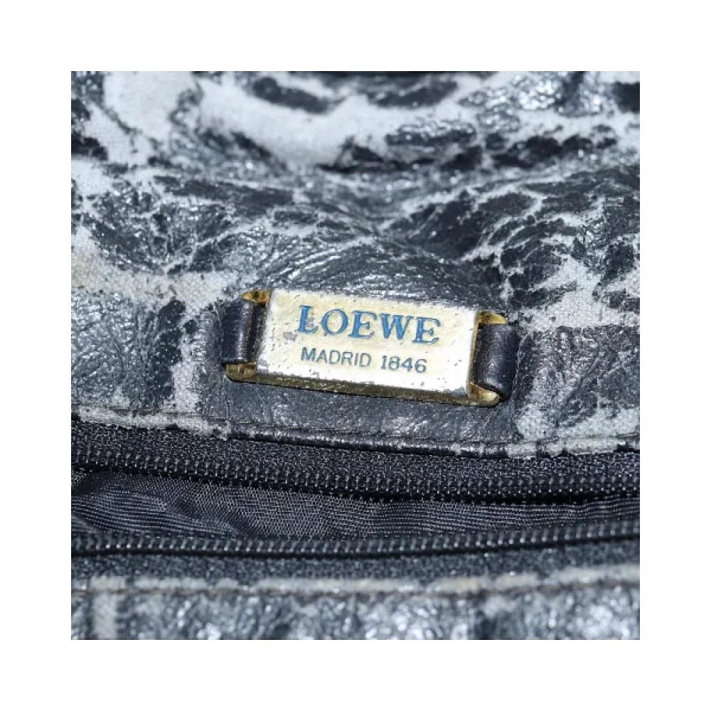 Loewe Pre-owned Leather shoulder-bags Black Dames