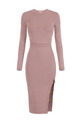 details-en-metal-dore-robe-mince