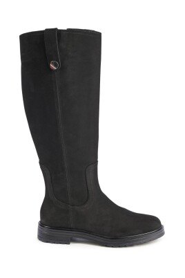 black-suede-boots