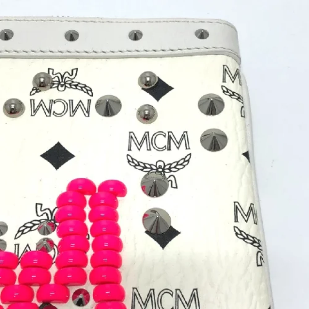 MCM Pre-owned Leather clutches White Dames