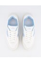 sneaker-vit-bla-stilfull-modell