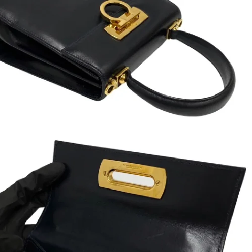 Salvatore Ferragamo Pre-owned Fabric handbags Black Dames