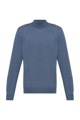 wool-turtleneck